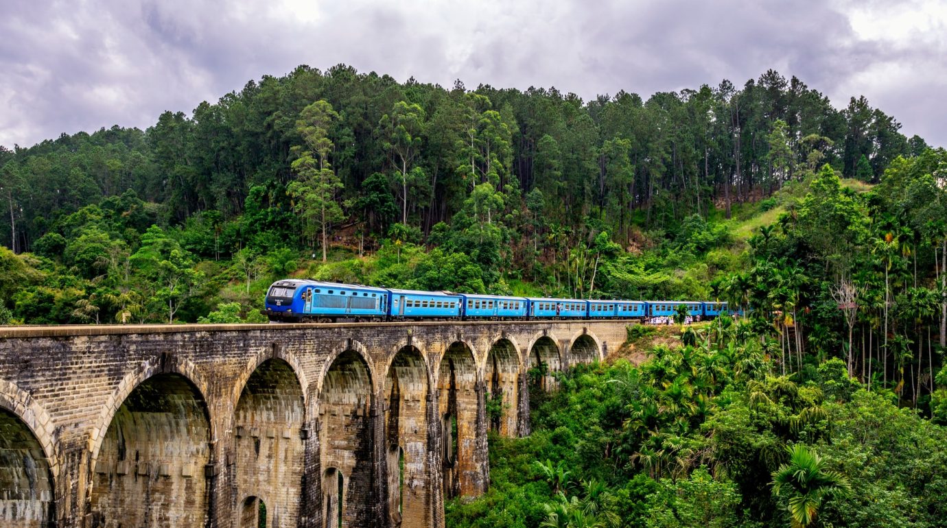 Sri lanka train going over bridge